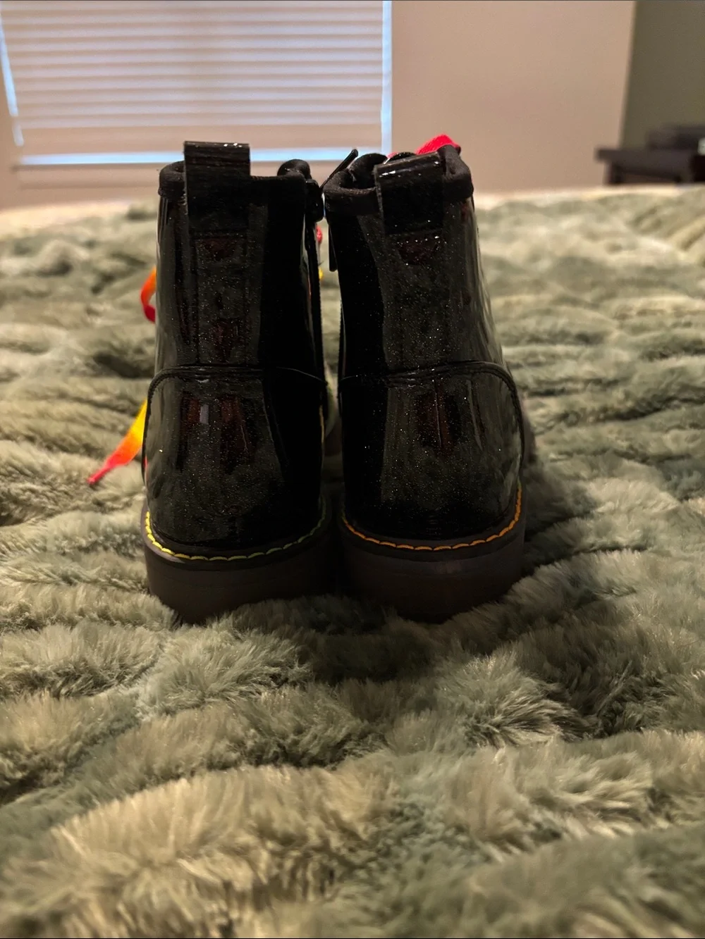 Kids Dream Pairs Black Glitter Ankle Boots with Rainbow Laces